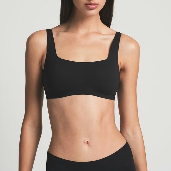 SKIMS Womens Black Naked Scoop Bralette Onyx Small/ DD Seamless - Picture 1 of 8